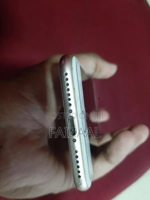 Apple iPhone 8 (Used)