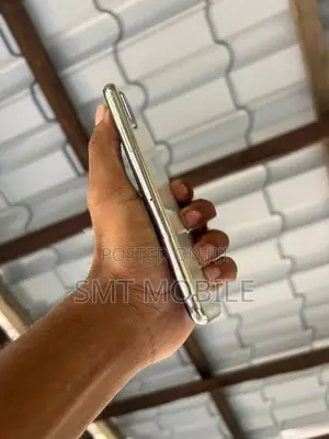 Apple iPhone XS (Used)