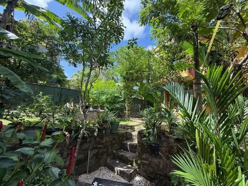 Prime 25-Perch Land with House for Sale in Koswatta, Nawala