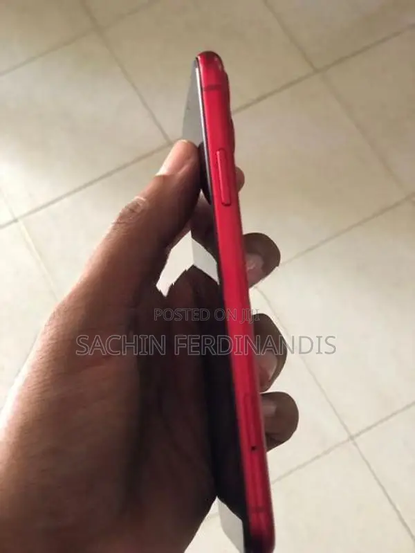 Apple iPhone 11 (Used)