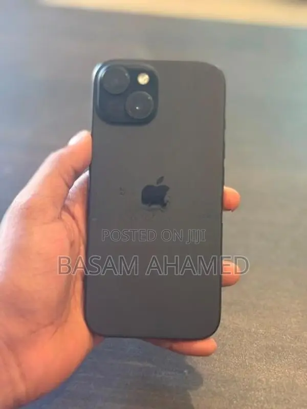 Apple iPhone 15 Black (Used)
