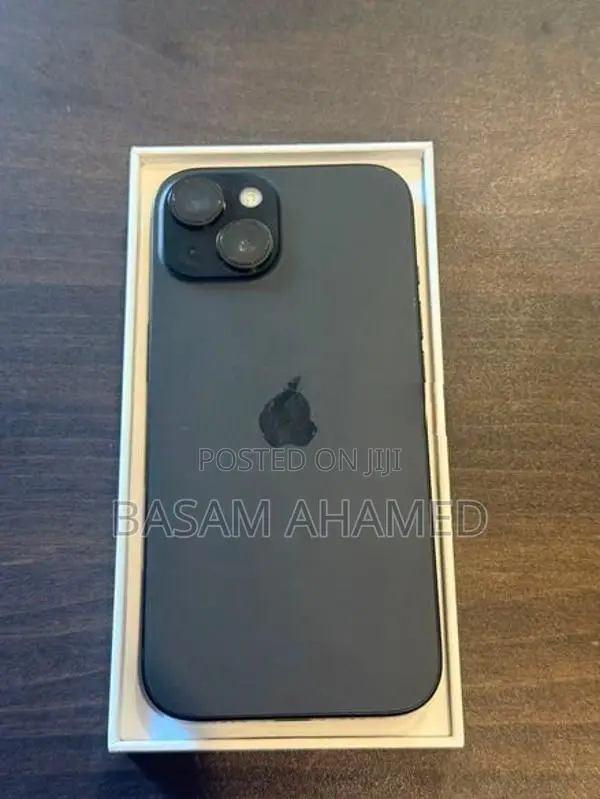 Apple iPhone 15 Black (Used)