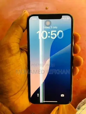 Apple iPhone XS (Used)