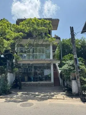 3 Story Residential House for Sale – Pannipitiya