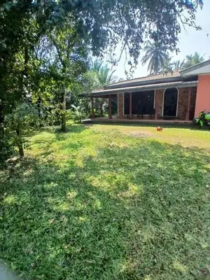 Prime Land with a House in Homagama