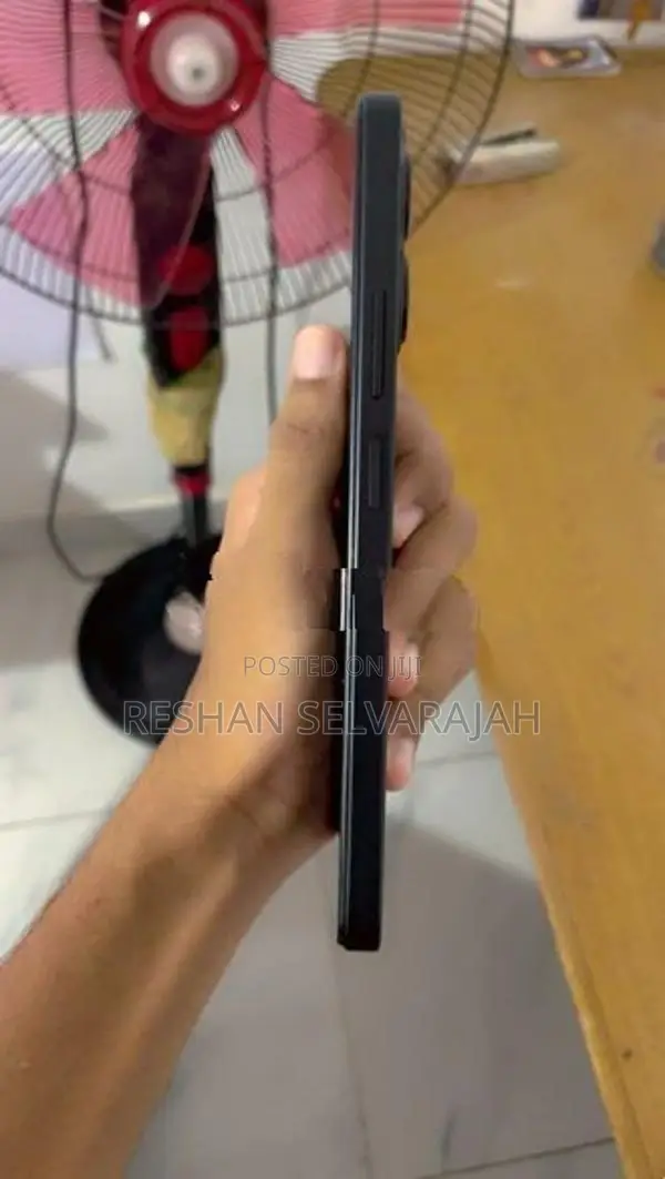 Honor Play 10 (Used)