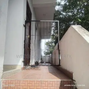 3 Story Residential House for Sale – Pannipitiya