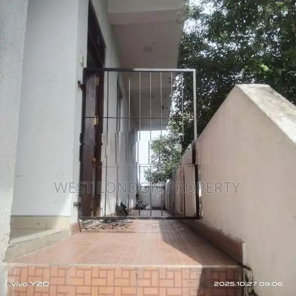 3 Story Residential House for Sale – Pannipitiya