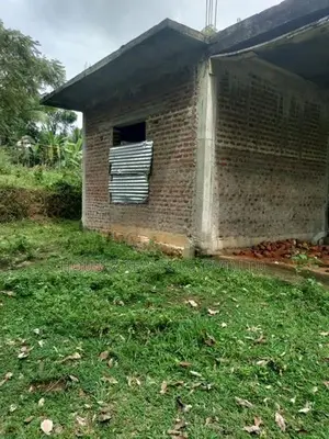 Half-Built House with 22 Perch Land for Sale in Dekatena,