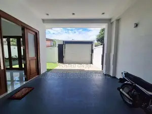 Luxury New House Sale in Thalawathugoda