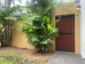 6-Bedroom House for Rent in Colombo 10