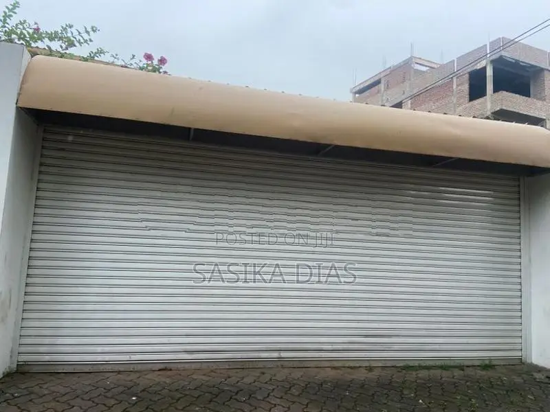 6-Bedroom House for Rent in Colombo 10