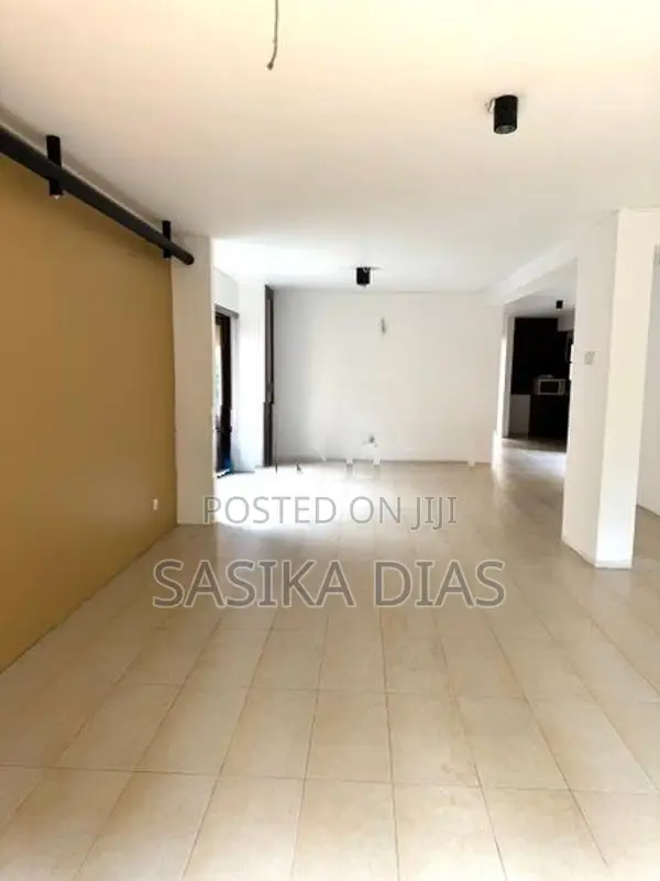 6-Bedroom House for Rent in Colombo 10