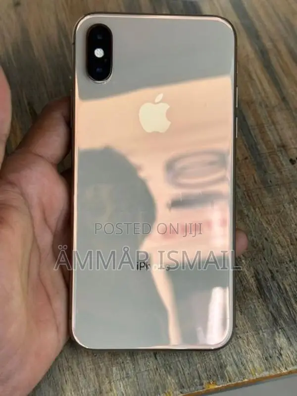 Apple iPhone XS (Used)