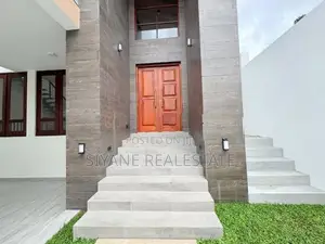 Designed Super Luxury House for Sale in Battaramulla