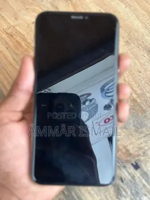 Apple iPhone XS (Used)