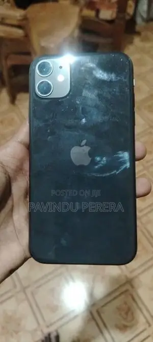 Apple iPhone 11 (Used)
