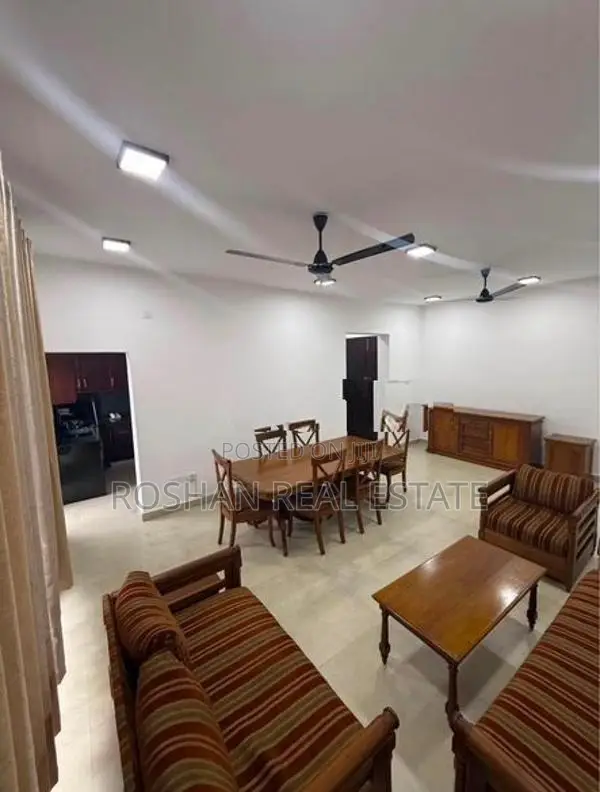 SEMI FURNISHED APARTMENT FOR RENT COLOMBO 6 WELLAWATTA ZA2667