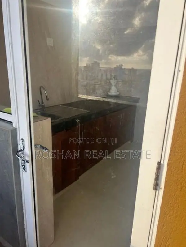 LUXURY FULLY FURNISHED CINNAMON LIFE APARTMEN FOR RENT COLOMBO 2 CH267