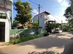 Valuable 10 Perch Land with House for Sale Borelasgamuwa