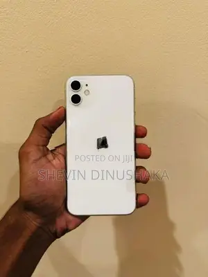 Apple iPhone 11 (Used)
