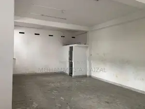 Commercial Building For Rent in Grandpas Road Colombo.14