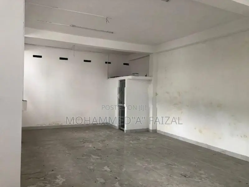 Commercial Building For Rent in Grandpas Road Colombo.14