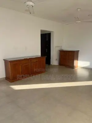 LUXURY SEMI FURNISHED APARTMENT FOR RENT COLOMBO 6 WELLAWATTA ZA2668