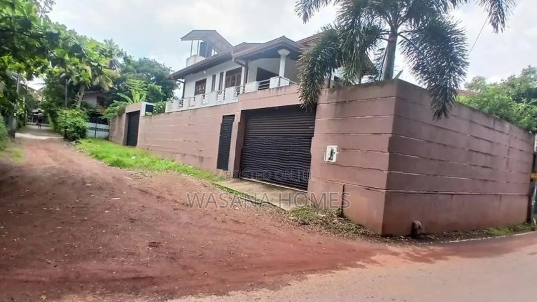 High Residential House for Sale Boralasgamuwa