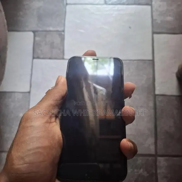 Apple iPhone 12 (Used)