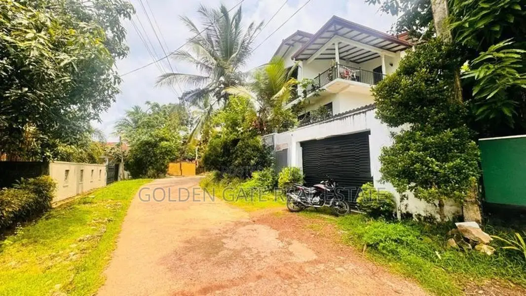 Two Storey Modern House for Sale in Kadawatha