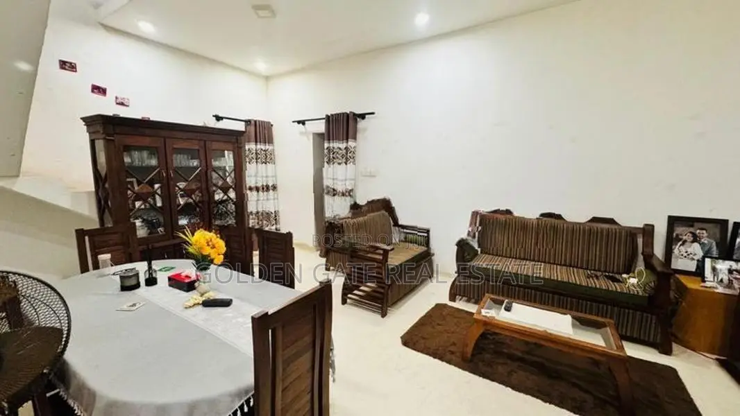 Elegant Two Storey House for Sale Closed to Katunayaka