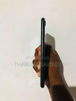 Apple iPhone XR 64GB (Used)