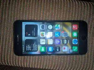 Apple iPhone 7 (Used)