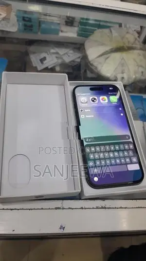 Apple iPhone 16 (Used)