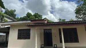Spacious 3 Bedroom House for Rent Near Kadawatha