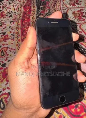 Apple iPhone 8 64GB (Used)