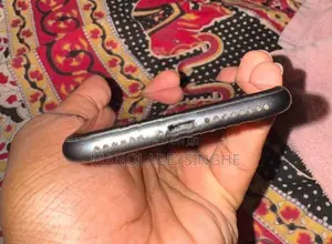 Apple iPhone 8 64GB (Used)