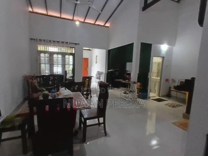 Piliyandala Dampe 3 br house for sale in loan facilities .
