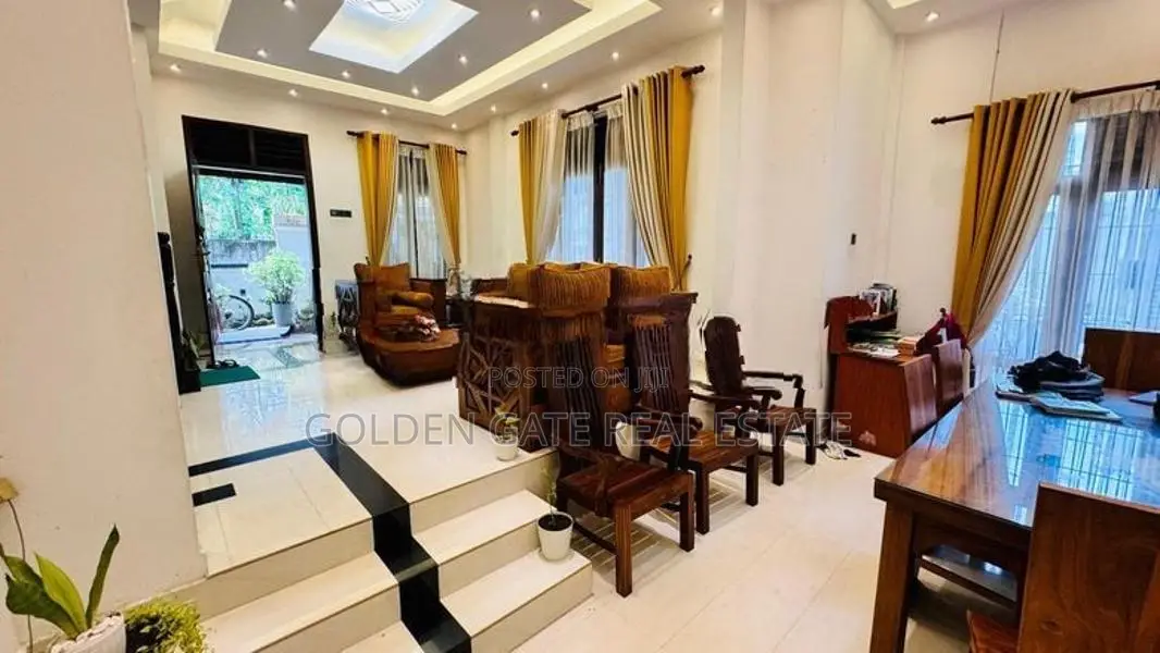 Super Elegant Three Storey House for Sale Gampaha