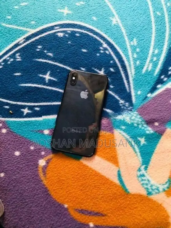 Apple iPhone XS (Used)