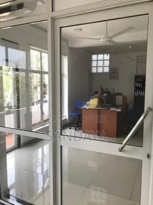 1st Floor of Commercial Building for Rent Koswatta