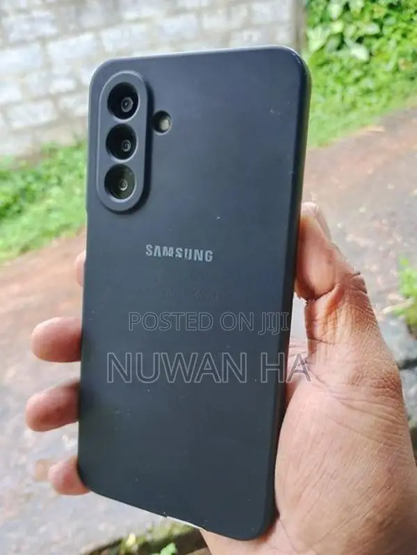 Samsung Galaxy A17 5G 8GB 256GB (Used)
