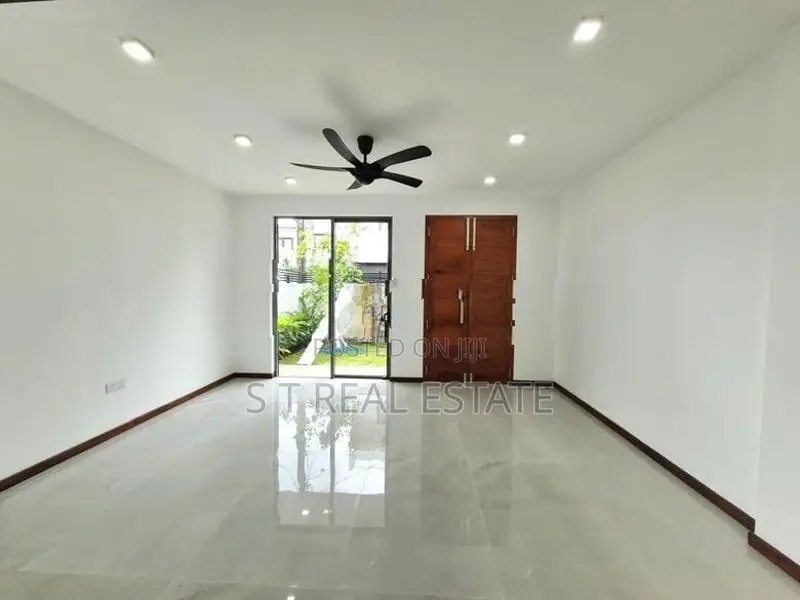 Brand New Luxury 2 Story House For Sale In Athurugiriya