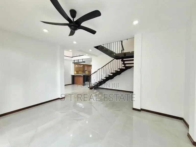 Brand New Luxury 2 Story House For Sale In Athurugiriya