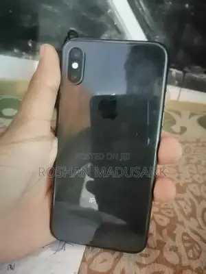 Apple iPhone XS (Used)