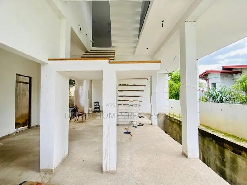 Modern 3-Storey Luxury House for Sale – Prime City Athurugiriya