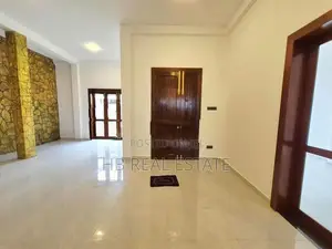 Boralesgamuwa Newly Built Super Luxury Three Story House for sale