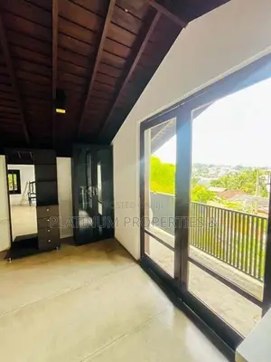 Geoffrey Bawa Type 50 Perch Luxury House for Sale in Maharagama Town