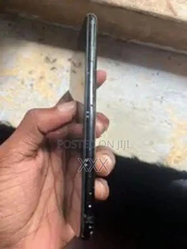Apple iPhone 7 128gb (Used)